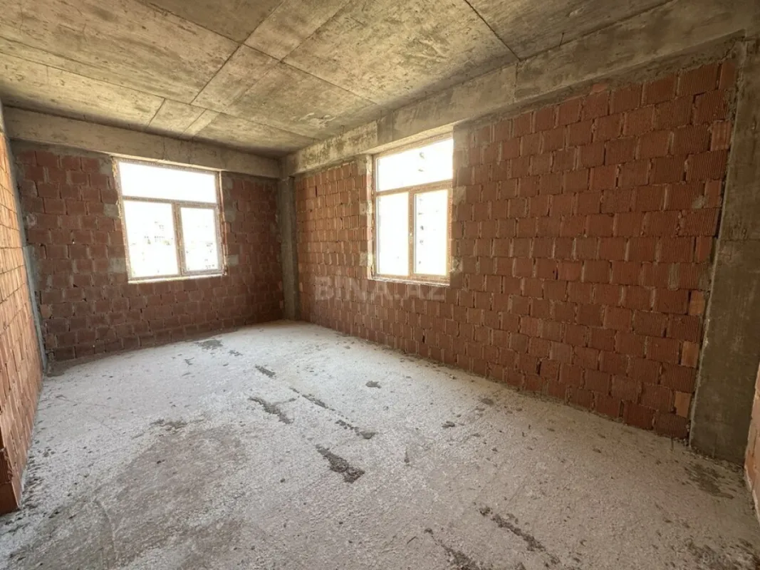 Satılır 2 otaqlı mənzil 69 m²