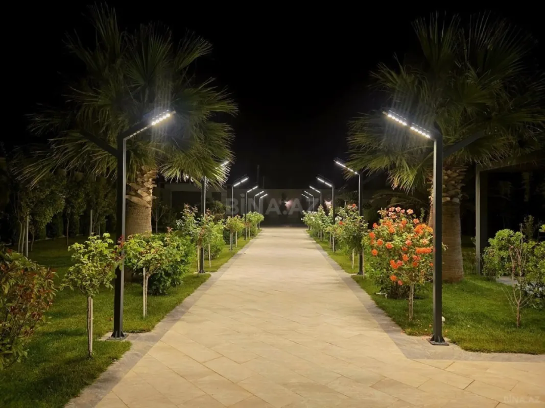 Satılır 9 otaqlı həyət evi 990 m²