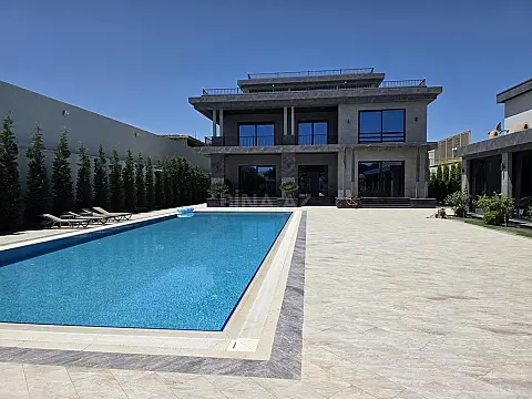 Satılır 9 otaqlı həyət evi 990 m² — Bakı, Mərdəkan 9 otaq 990.00 m²