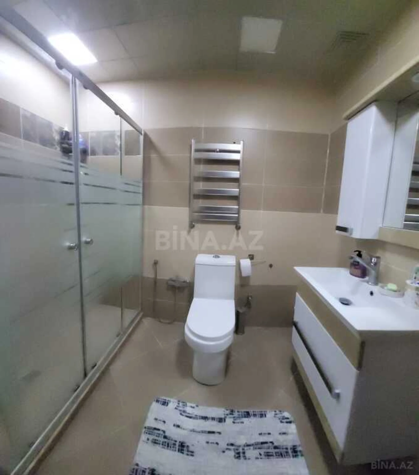 Satılır 3 otaqlı mənzil 139 m²