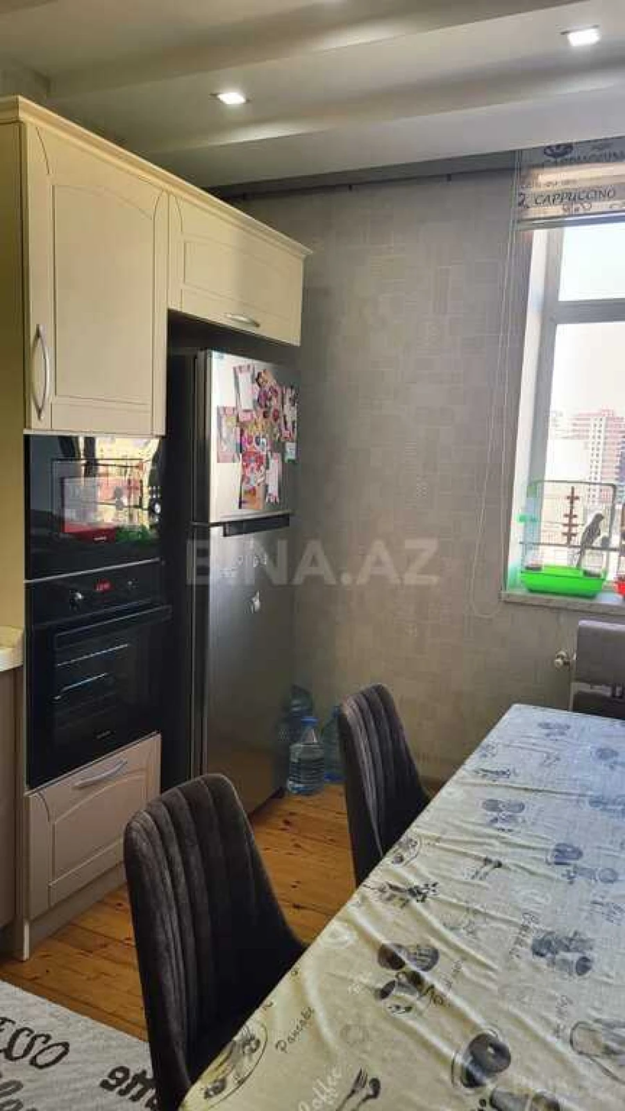 Satılır 3 otaqlı mənzil 139 m²