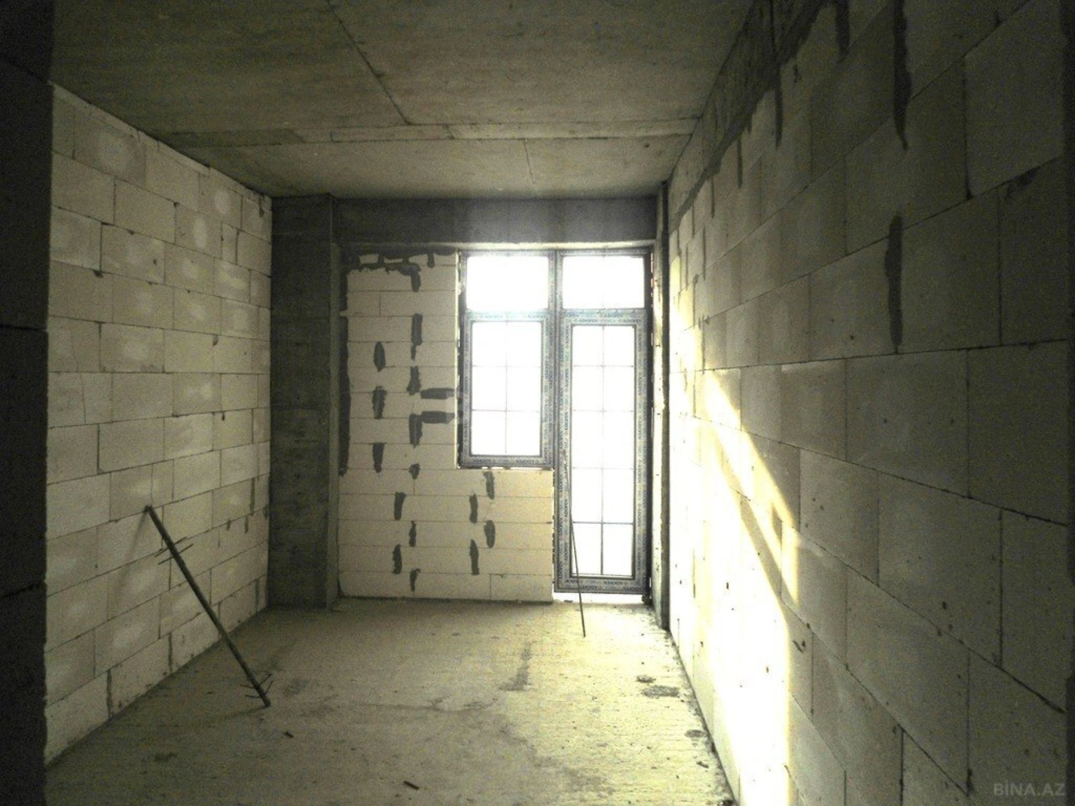 Satılır 5 otaqlı mənzil 258 m²