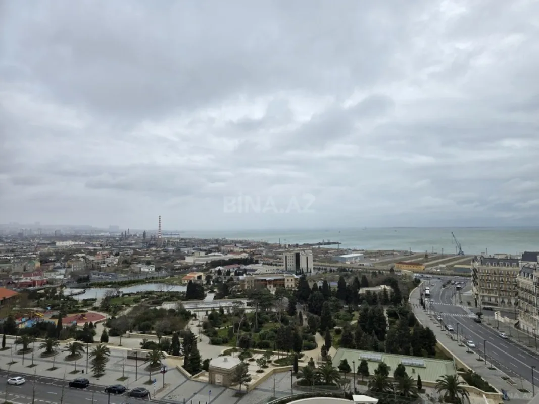 Kirayə verilir 3 otaqlı mənzil 109 m²