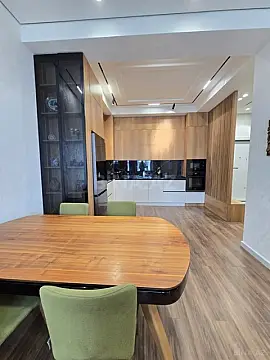 Kirayə verilir 3 otaqlı mənzil 109 m²