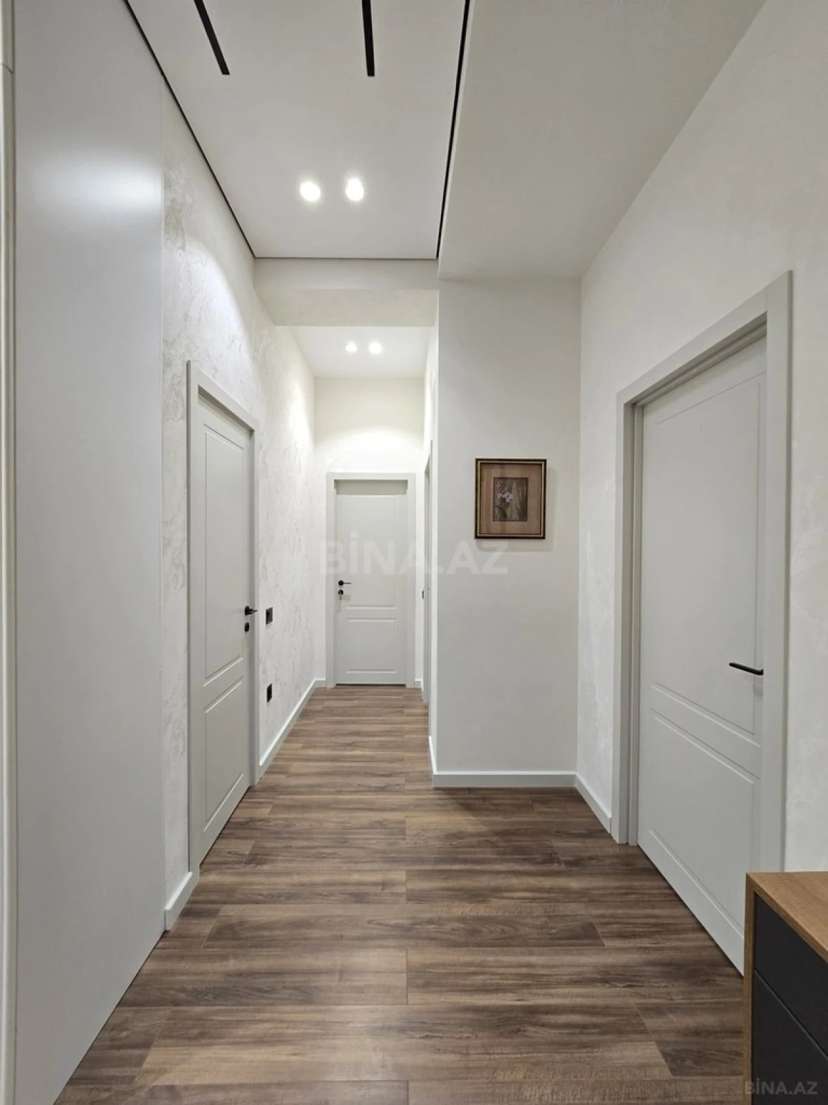 Kirayə verilir 3 otaqlı mənzil 109 m²