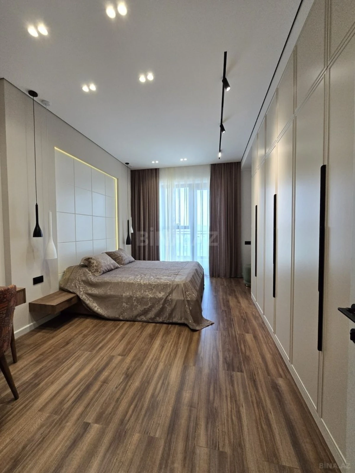 Kirayə verilir 3 otaqlı mənzil 109 m²