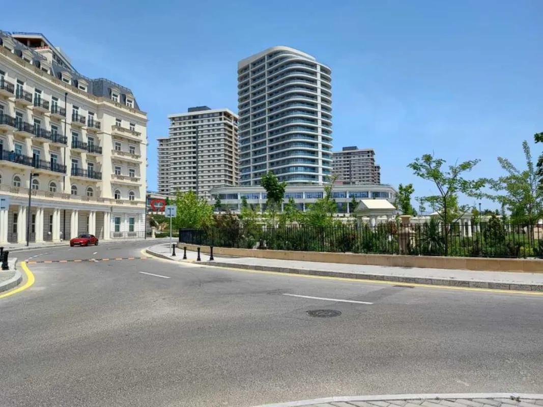 Kirayə verilir 3 otaqlı mənzil 109 m²