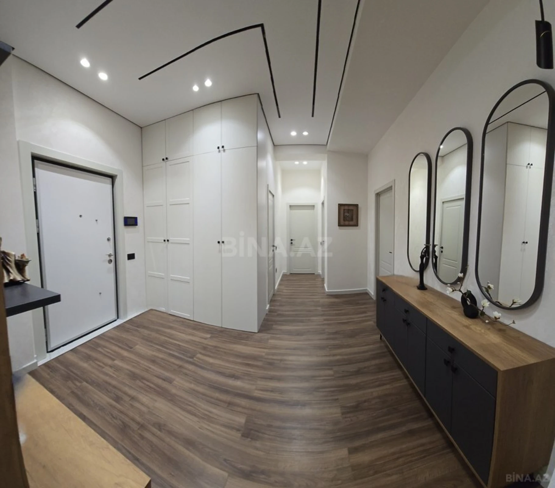 Kirayə verilir 3 otaqlı mənzil 109 m²