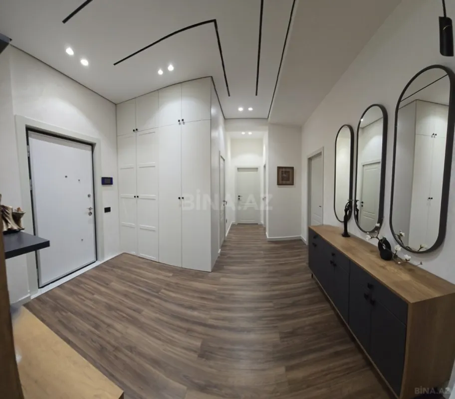 Kirayə verilir 3 otaqlı mənzil 109 m²