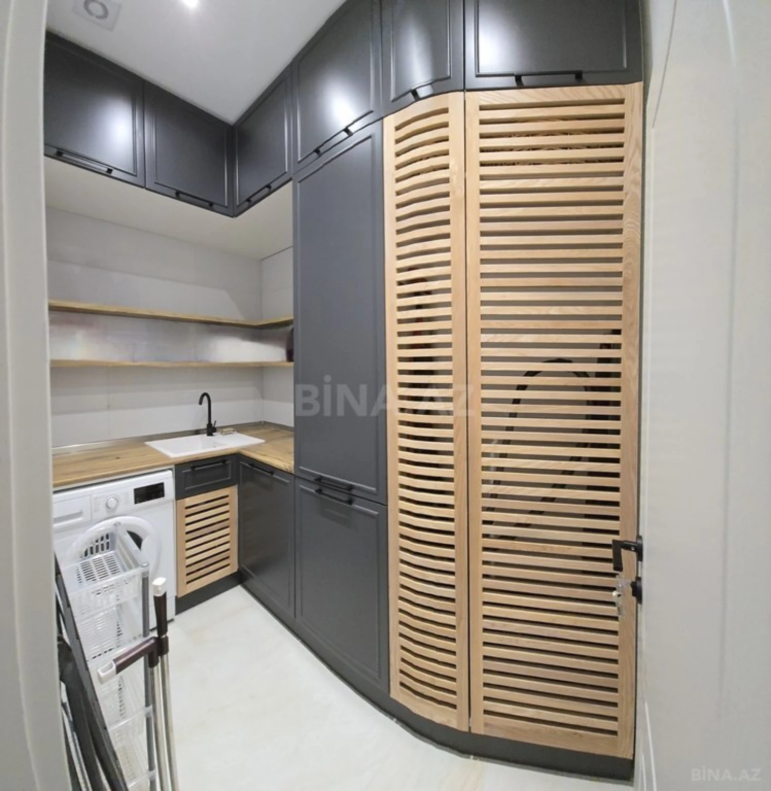 Kirayə verilir 3 otaqlı mənzil 109 m²