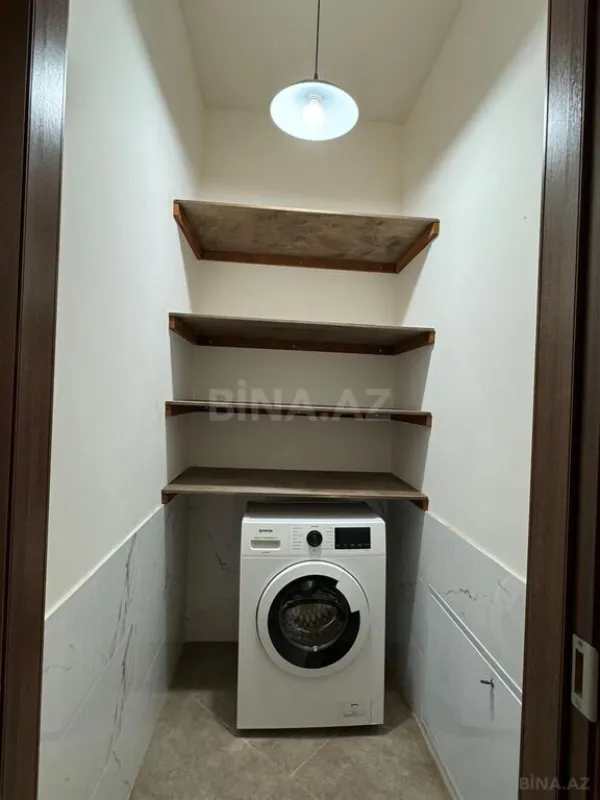 Satılır 3 otaqlı mənzil 125 m²