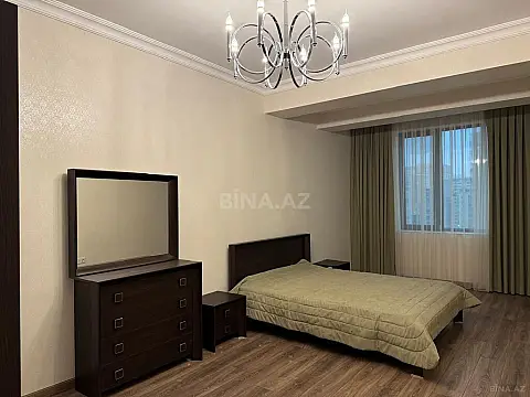 Satılır 3 otaqlı mənzil 125 m²