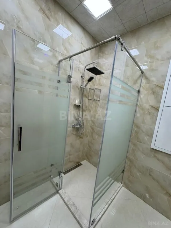 Satılır 3 otaqlı mənzil 125 m²