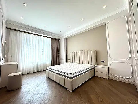 Kirayə verilir 5 otaqlı mənzil 275 m²