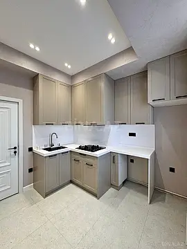 Satılır 2 otaqlı mənzil 63 m²