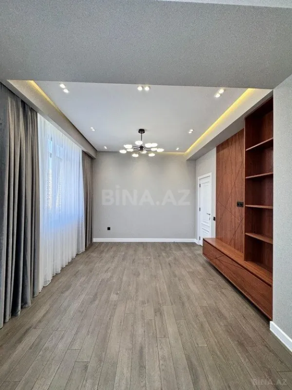 Satılır 2 otaqlı mənzil 63 m²