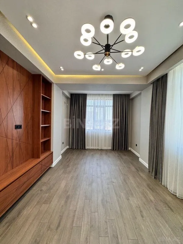 Satılır 2 otaqlı mənzil 63 m²