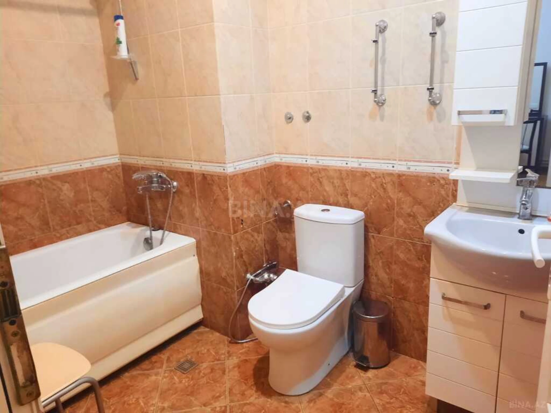 Satılır 3 otaqlı mənzil 80 m²