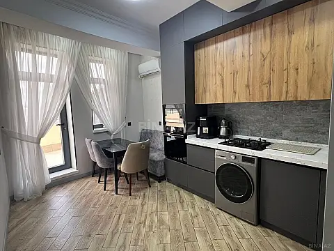 Satılır 3 otaqlı mənzil 146 m²