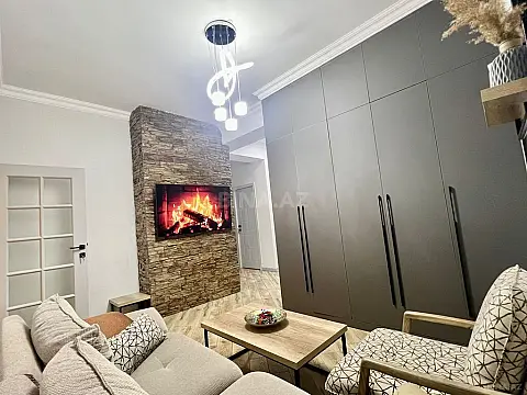 Satılır 3 otaqlı mənzil 146 m²