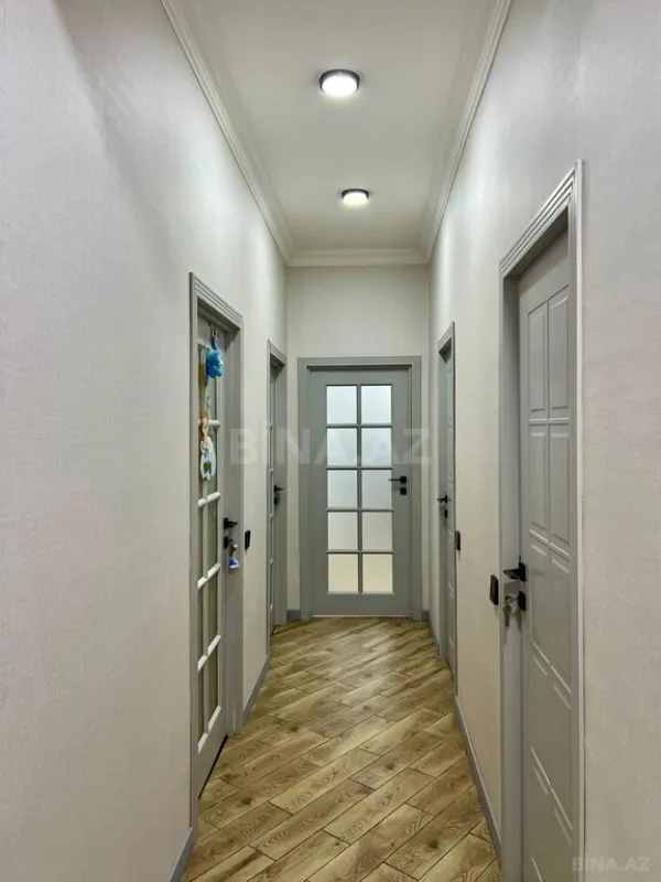 Satılır 3 otaqlı mənzil 146 m²