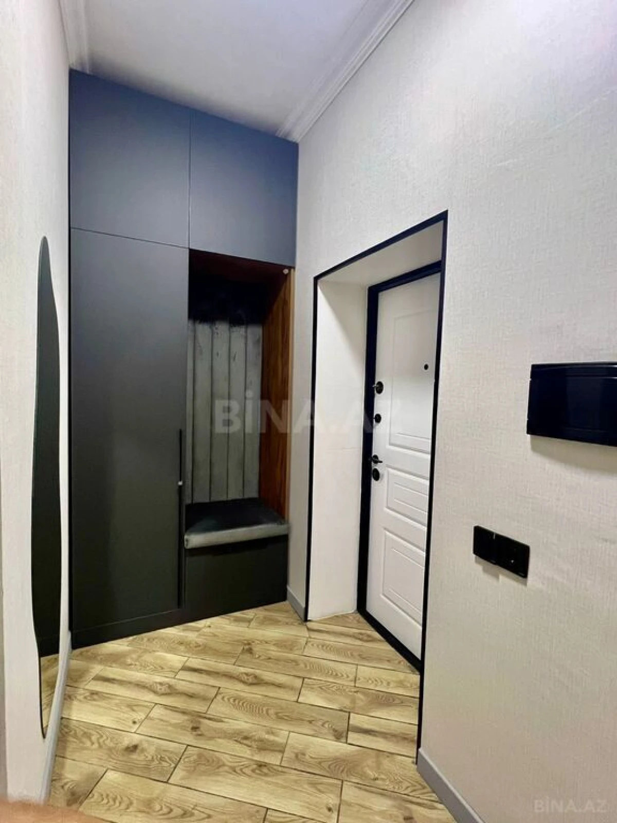 Satılır 3 otaqlı mənzil 146 m²