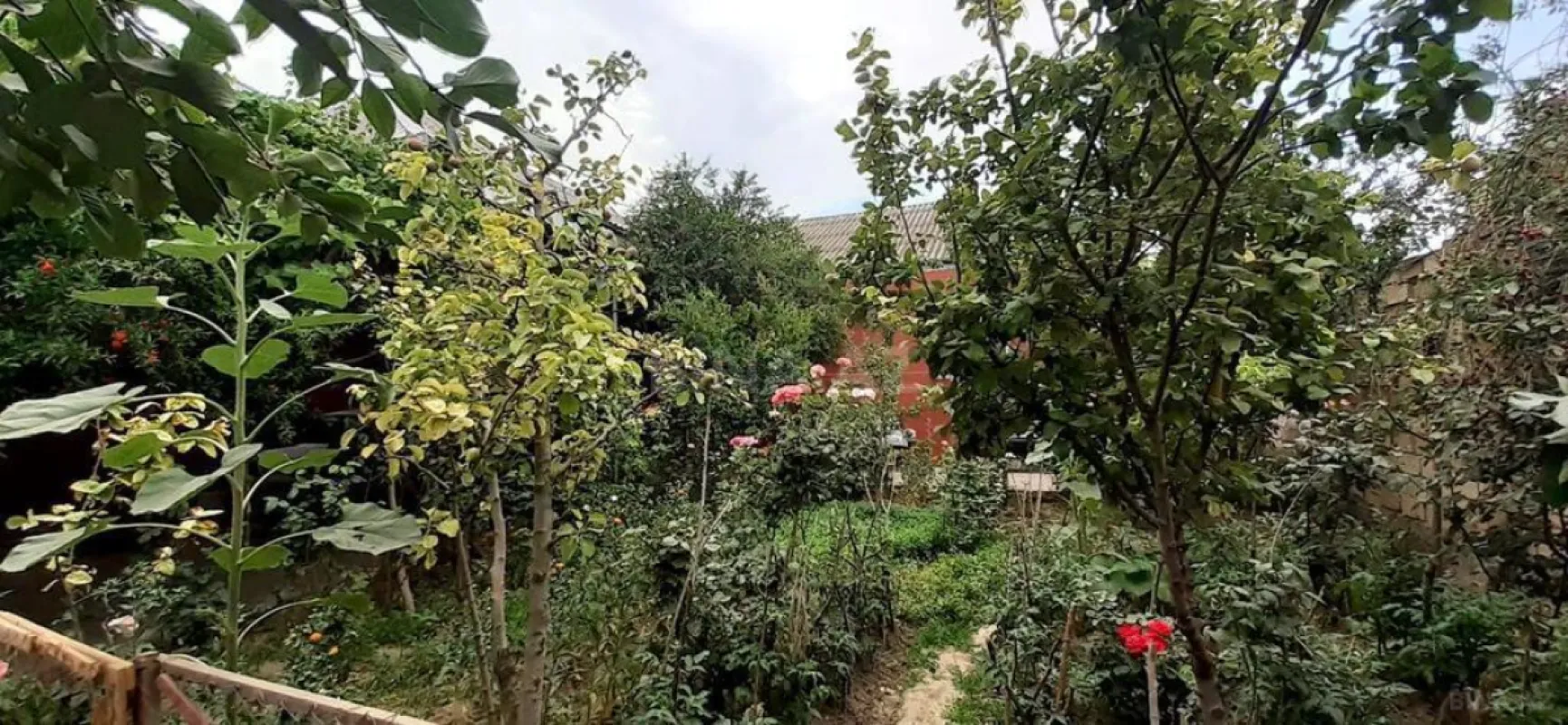 Satılır 4 otaqlı həyət evi 120 m²