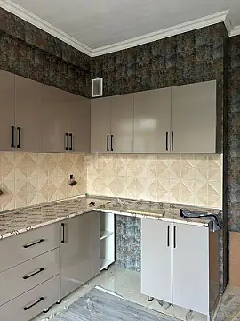 Satılır 2 otaqlı mənzil 120 m²