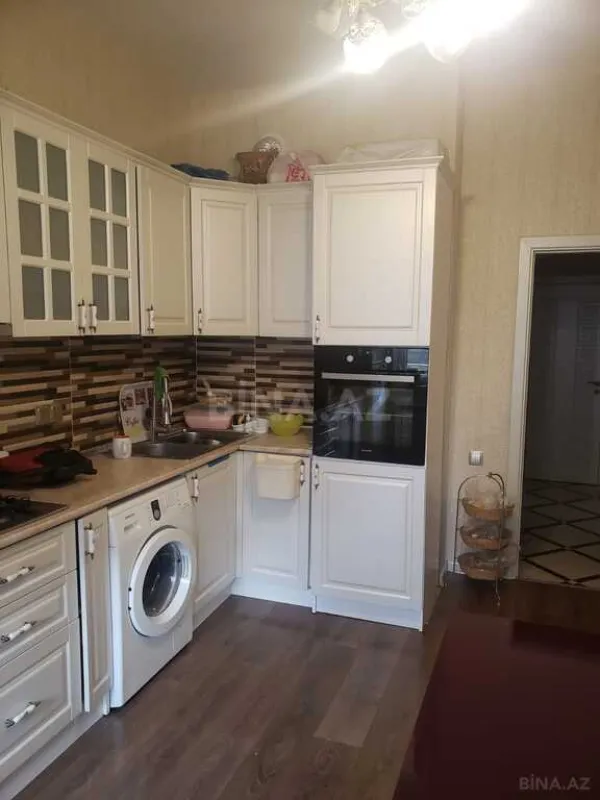 Satılır 3 otaqlı mənzil 115 m²
