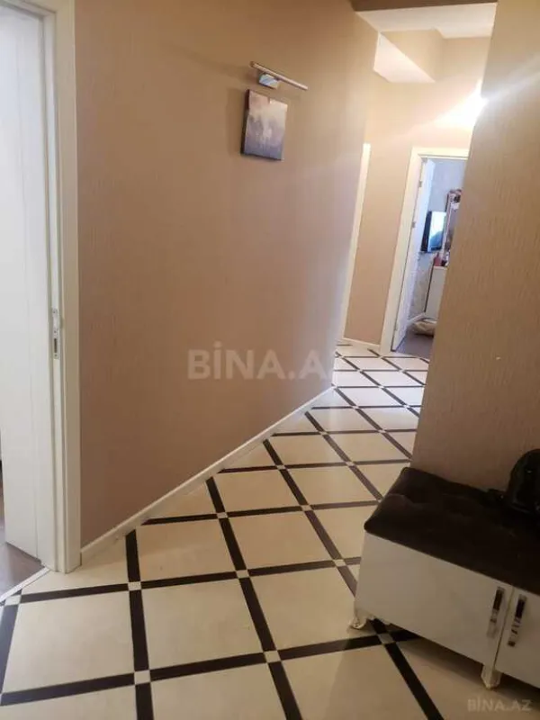 Satılır 3 otaqlı mənzil 115 m²