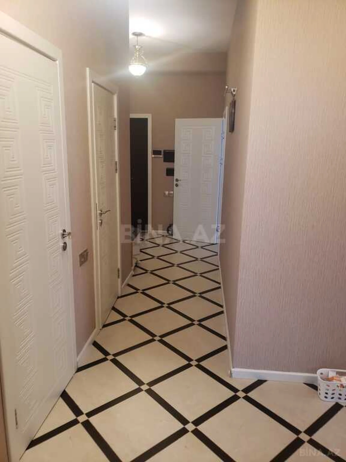 Satılır 3 otaqlı mənzil 115 m²