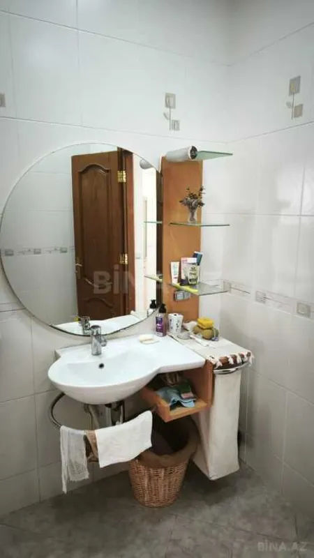 Kirayə verilir 5 otaqlı həyət evi 420 m²