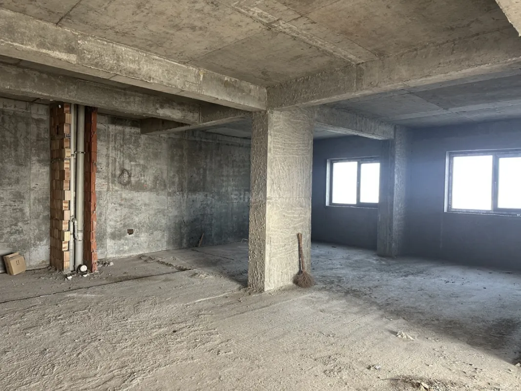 Satılır obyekt 4800 m²