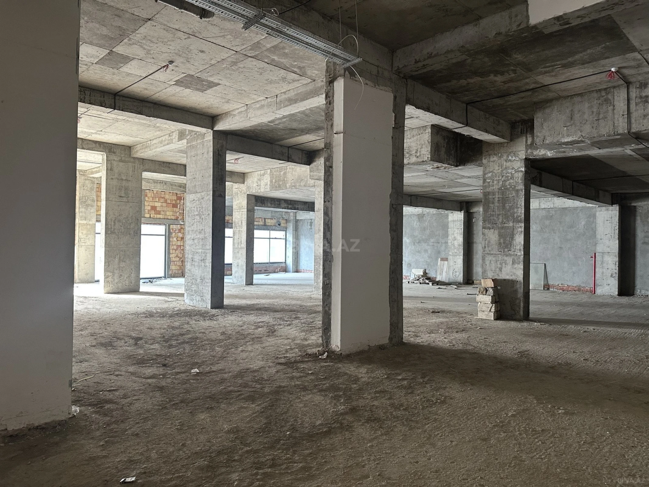 Satılır obyekt 4800 m²