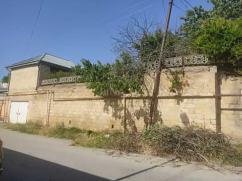 Satılır 7 otaqlı həyət evi 165.8 m²