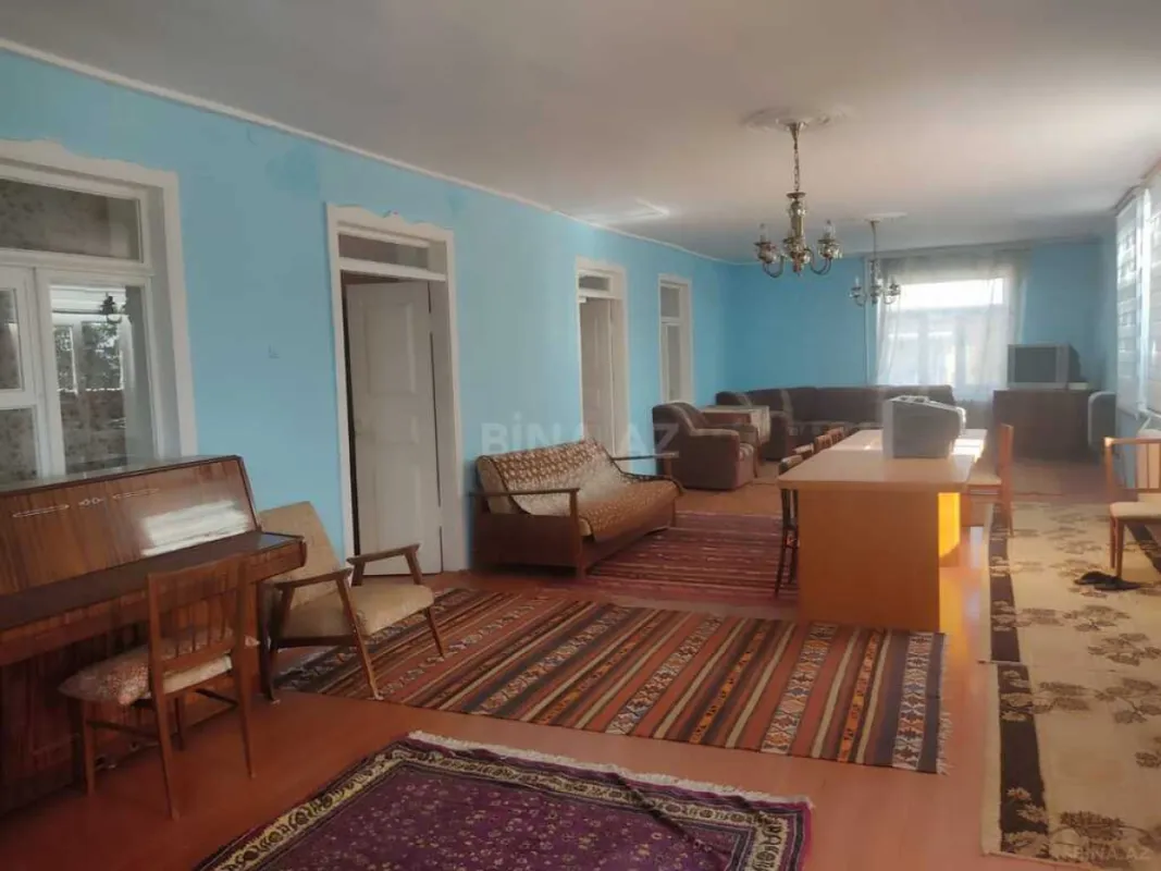 Satılır 7 otaqlı həyət evi 165.8 m²