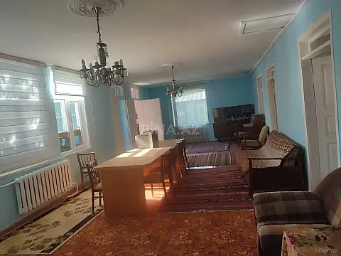 Satılır 7 otaqlı həyət evi 165.8 m²