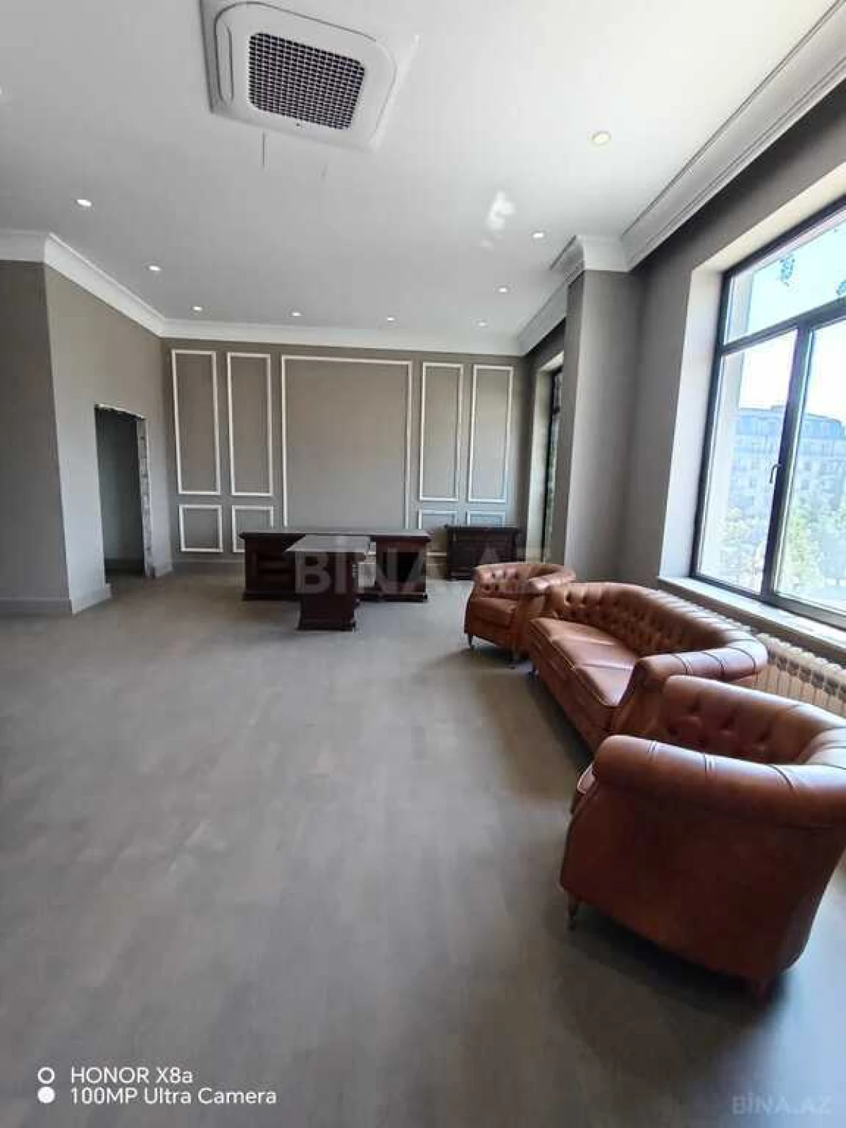 Kirayə verilir 4 otaqlı ofis 230 m²