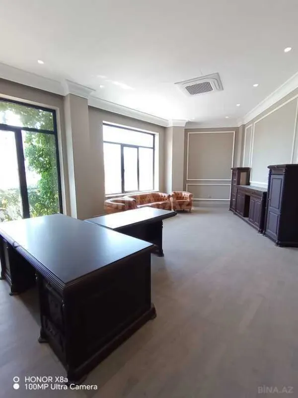 Kirayə verilir 4 otaqlı ofis 230 m²