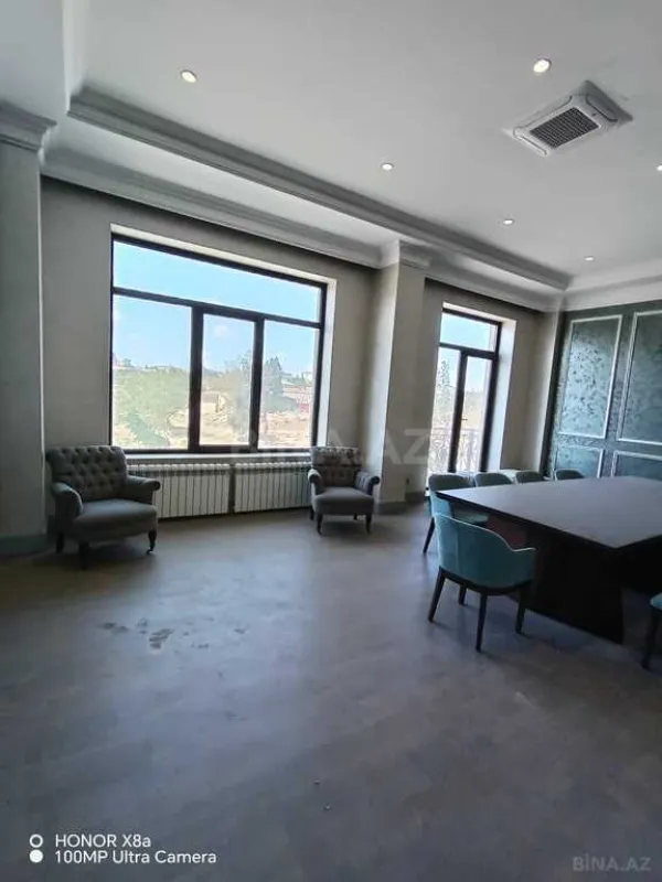 Kirayə verilir 4 otaqlı ofis 230 m²