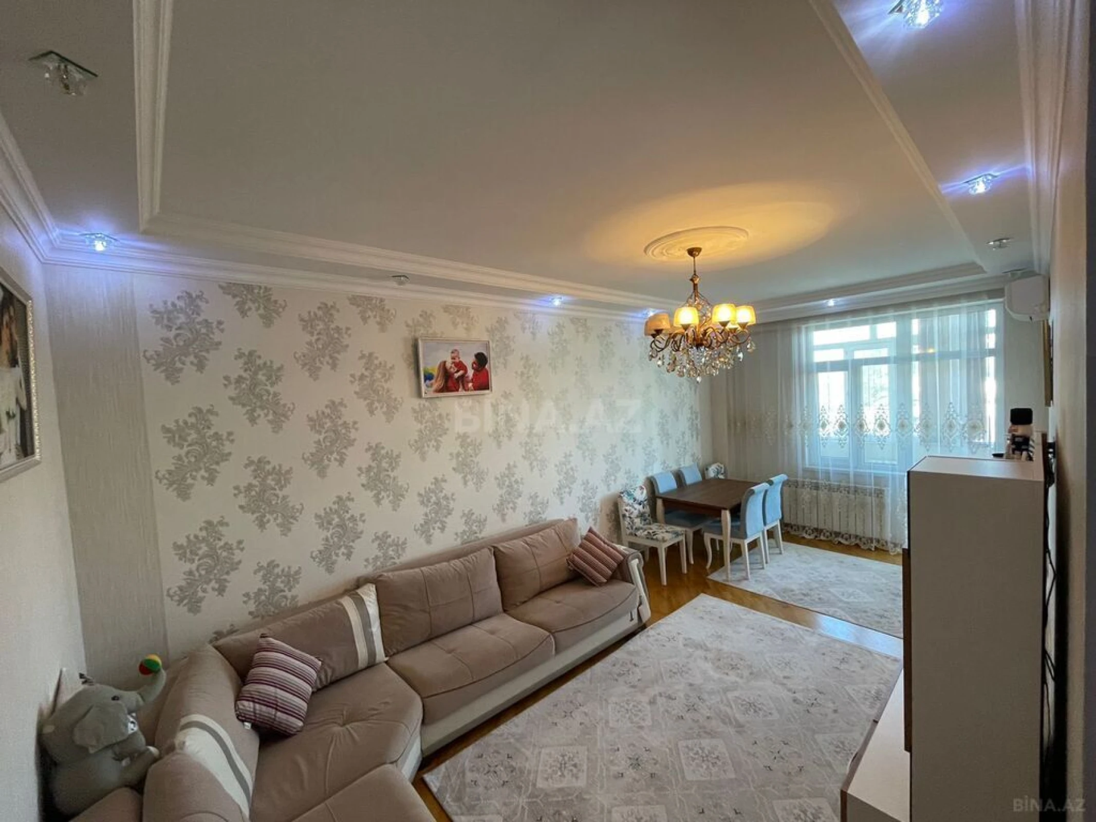 Satılır 2 otaqlı mənzil 65 m²