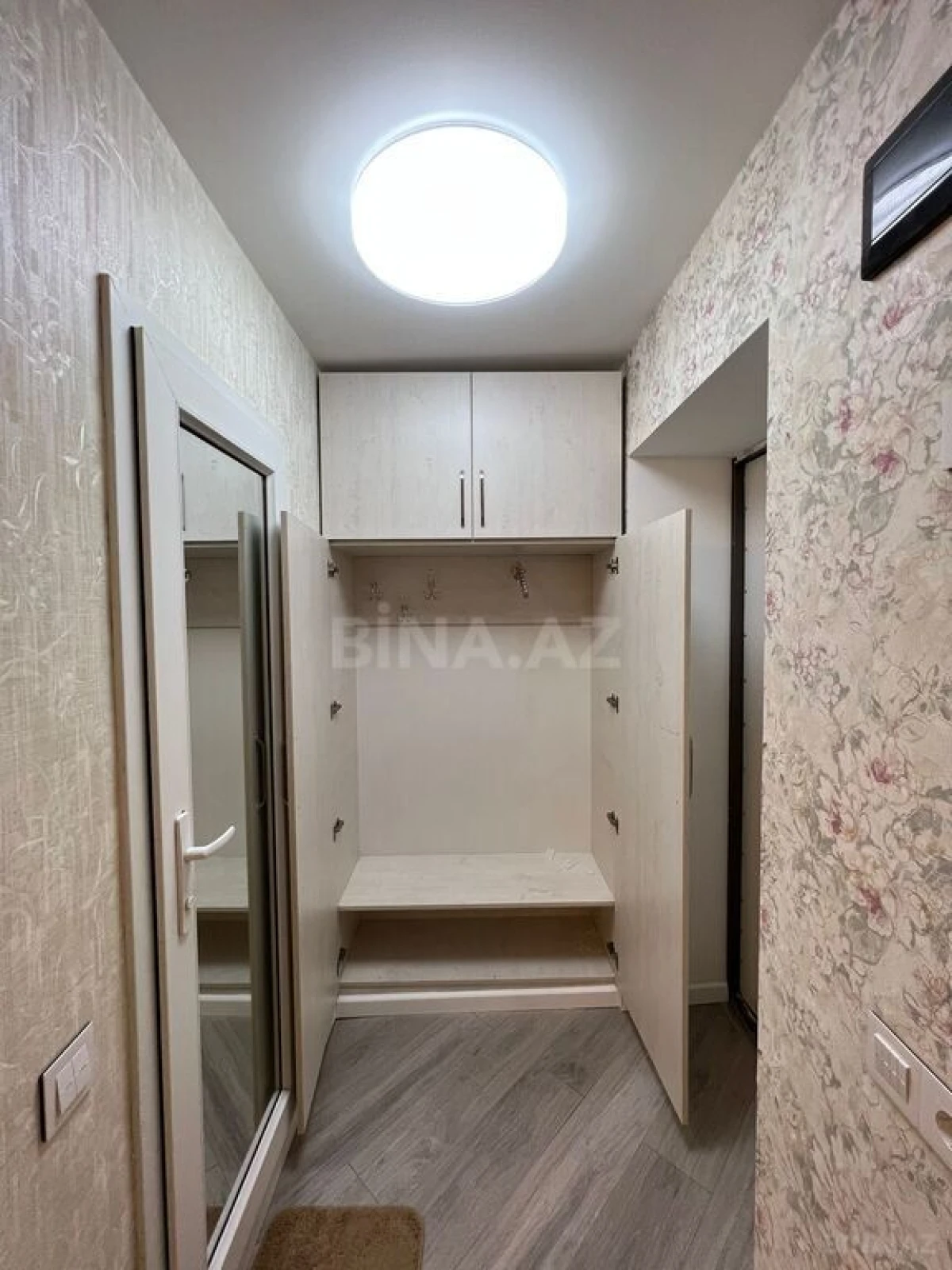 Satılır 2 otaqlı mənzil 65 m²