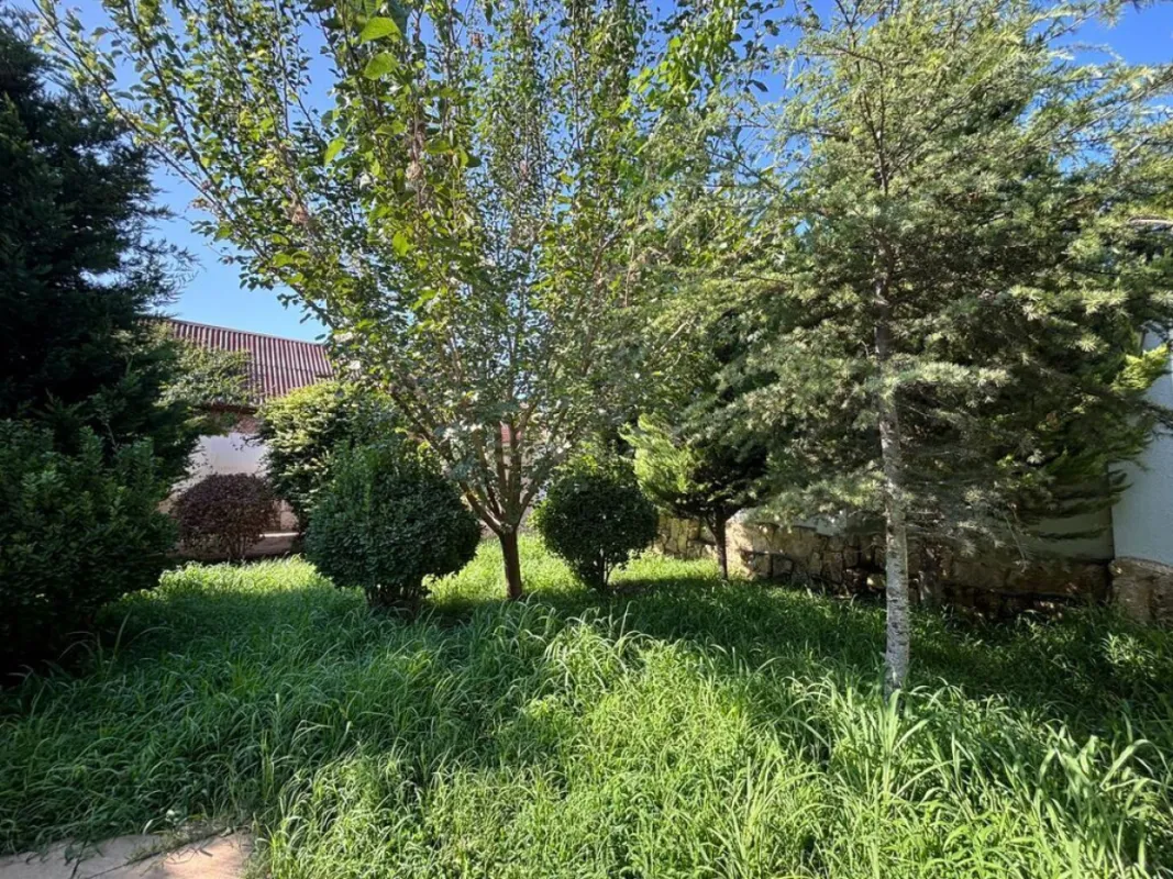 Satılır 5 otaqlı həyət evi 200 m²