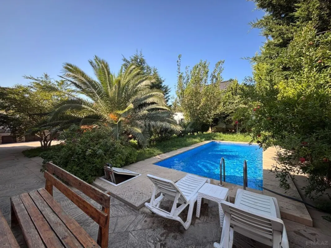 Satılır 5 otaqlı həyət evi 200 m²