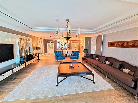 Kirayə verilir 3 otaqlı mənzil 200 m²