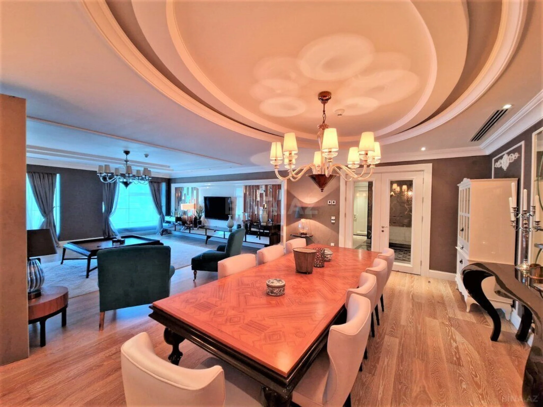 Kirayə verilir 3 otaqlı mənzil 200 m²