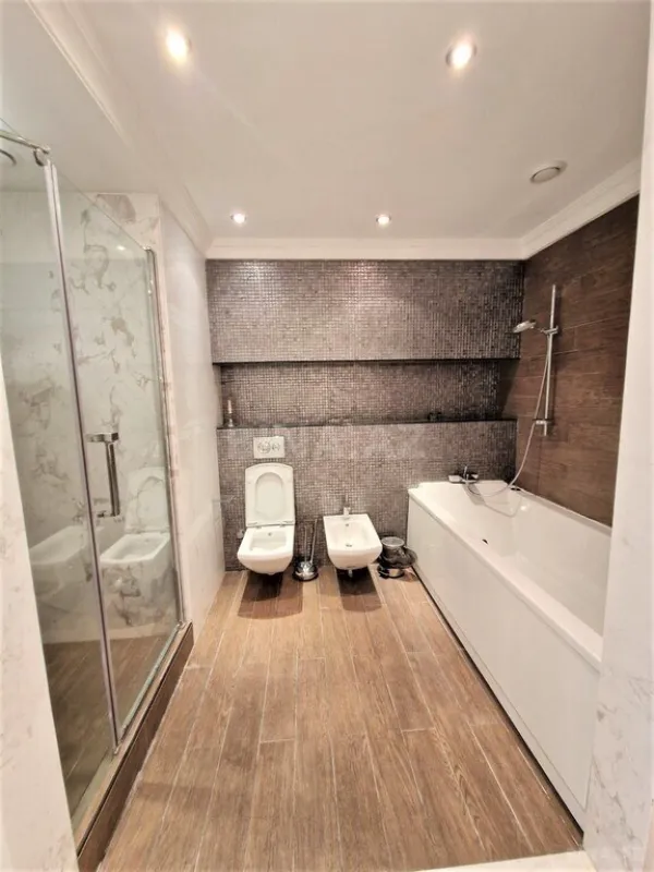 Kirayə verilir 3 otaqlı mənzil 200 m²