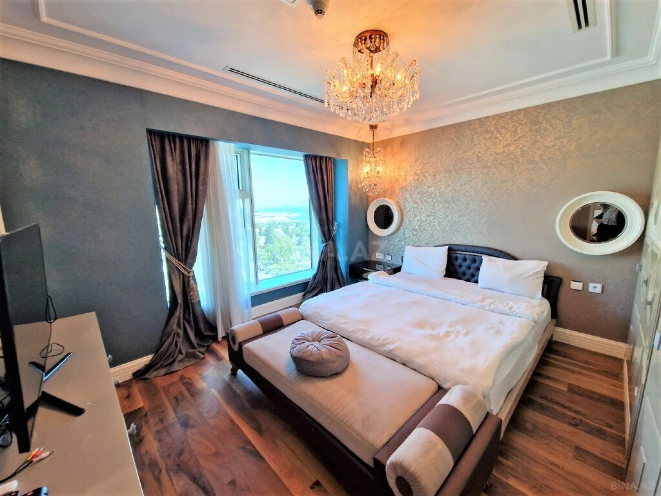 Kirayə verilir 3 otaqlı mənzil 200 m²