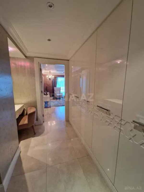 Kirayə verilir 3 otaqlı mənzil 200 m²