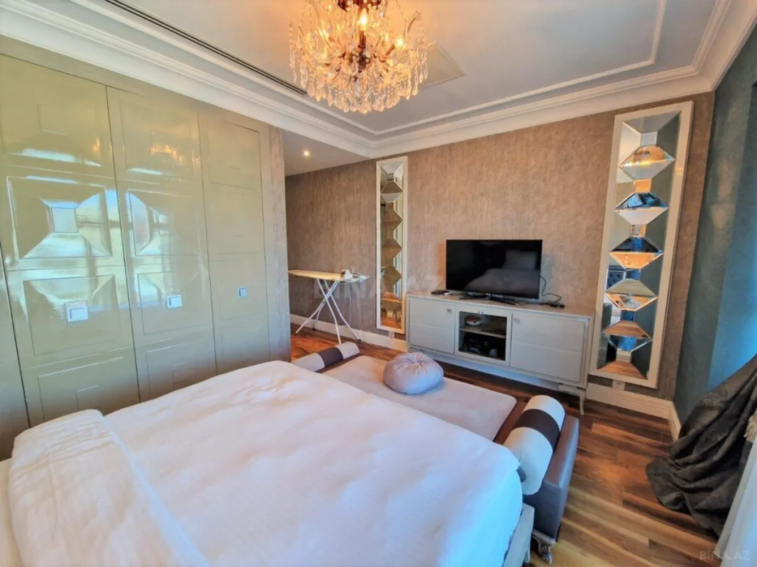 Kirayə verilir 3 otaqlı mənzil 200 m²